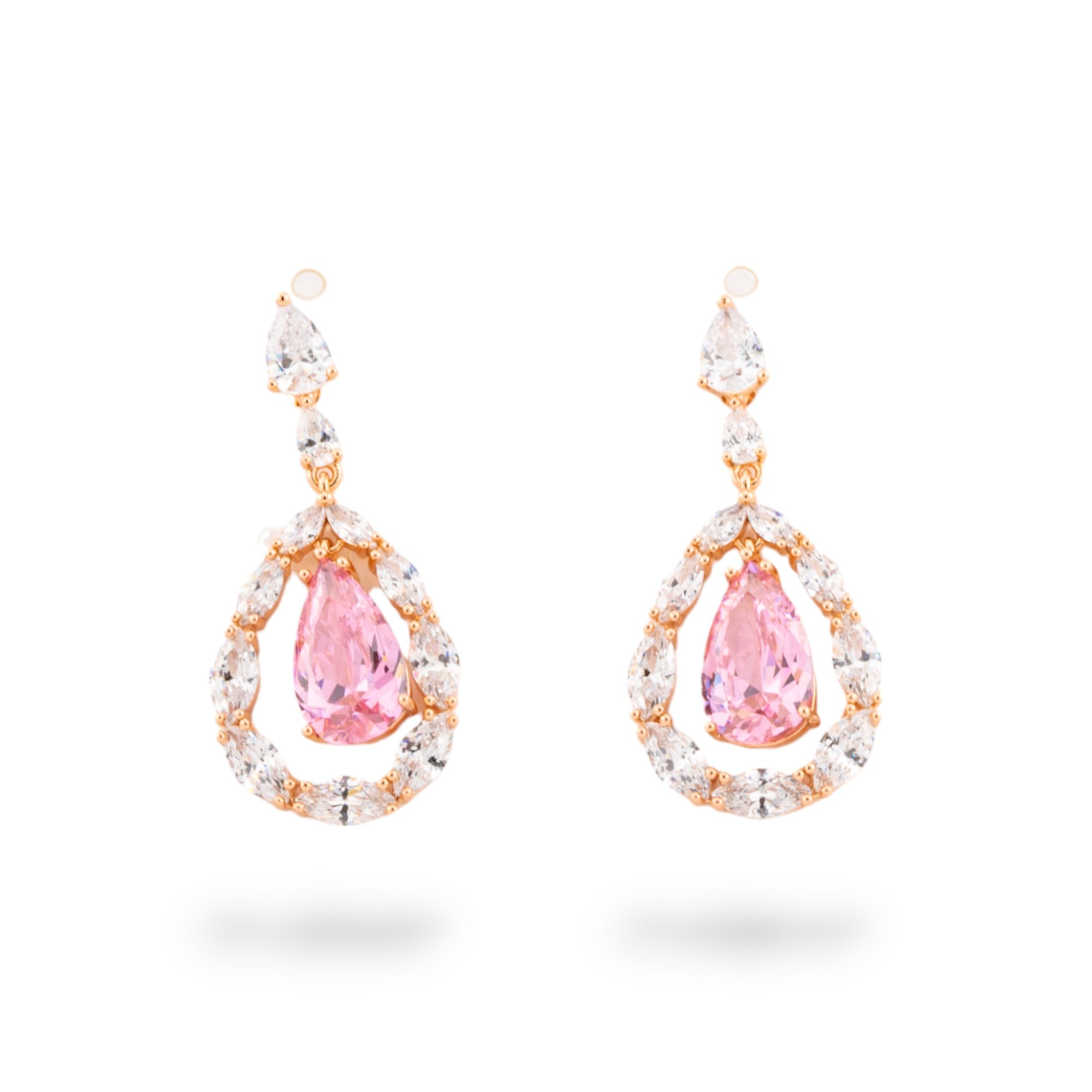 Orecchini Eleganza Dorata: Monocella in Bronzo con Cabochon di Cristalli CZ